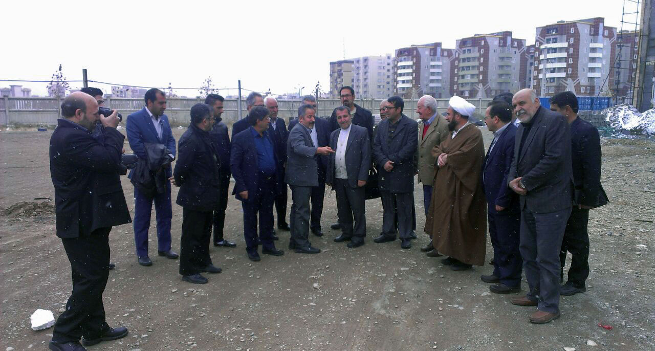 بازدید جناب آقای طباطبایی معاون مشارکت های مردمی مجمع خیرین سلامت کشور از پروژه فازدوم بهمراه جناب آقای دکتر طاهر احمدی و جناب آقای ابدال رییس مجمع خیرین سلامت استان وجمعی از مسئولین..
آجر نسوز شرکت دیرگداز اراک