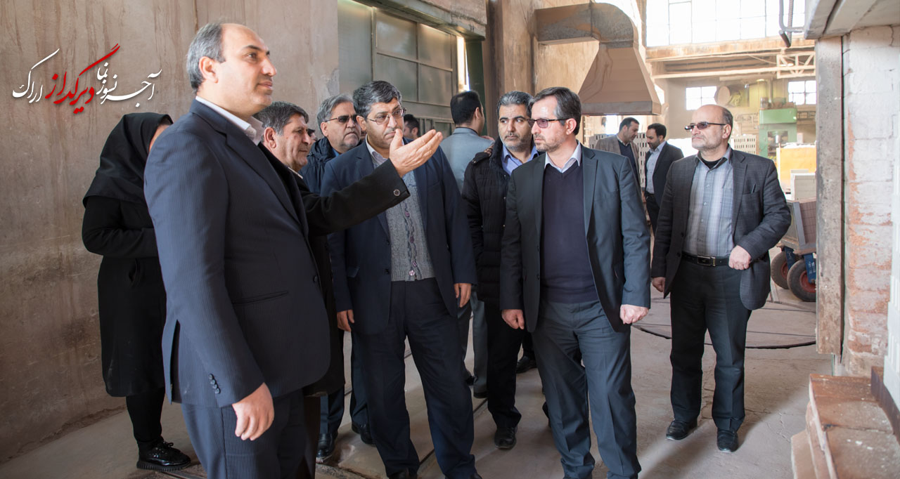 بازدید مسئولان استان از اجرای طرح توسعه کارخانه دیرگداز اراک بازدید مسئولان استان از اجرای طرح توسعه کارخانه دیرگداز اراک